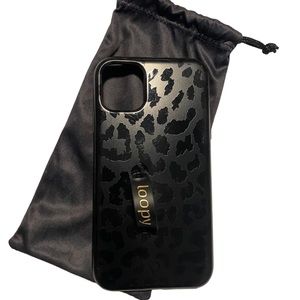 Loopy MAX case IPhone 11 black leopard gently used, with NEW loop & matching bag